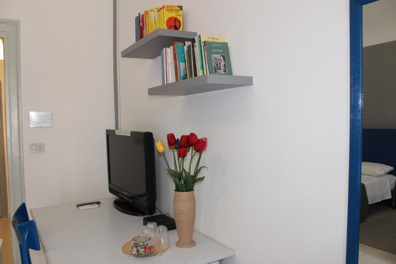 לינה וארוחת בוקר פלרמו Bed&Book Palazzo Cutelli מראה חיצוני תמונה
