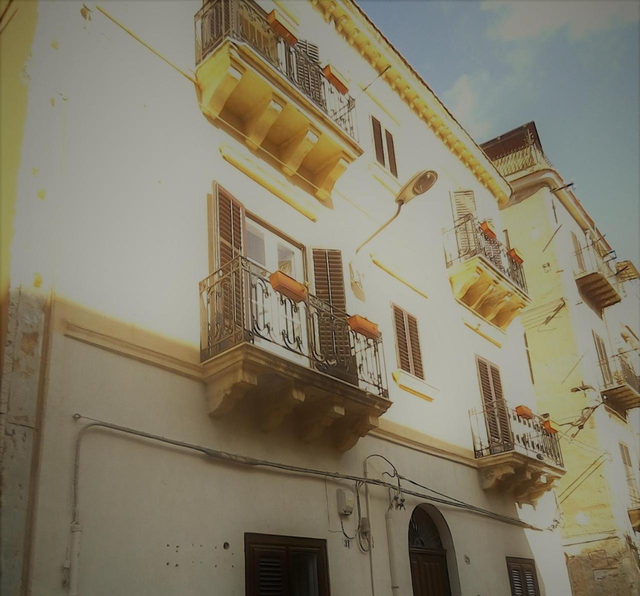 לינה וארוחת בוקר פלרמו Bed&Book Palazzo Cutelli מראה חיצוני תמונה